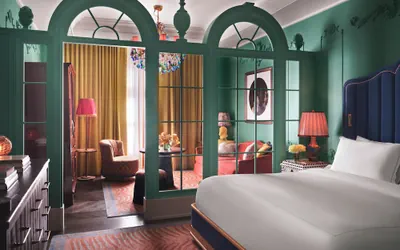 Photo 2 - The Fifth Avenue Hotel