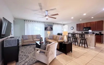 Photo 2 - Newly Designed 5bed Pool Home With Lake View-339ys 5 Bedroom Home by Redawning