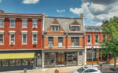 Monmouth Loft 1 Walk to Levee + Nightlife