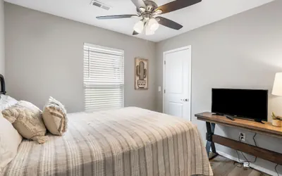 Photo 4 - Stonewall Haven - Dual Condos!