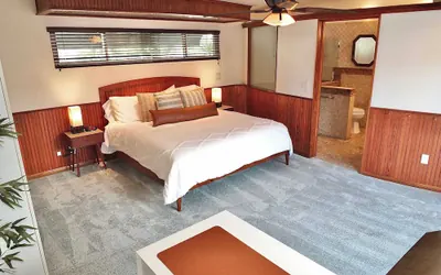 Photo 5 - The Belmont Beach Bungalow Pool & Hot Tub!