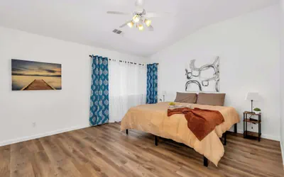 Photo 3 - New Listing University Pastoral