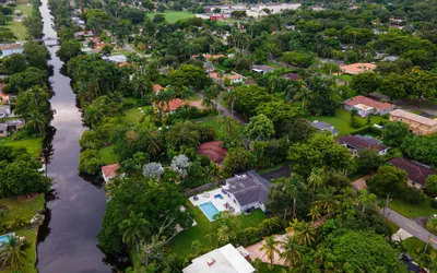 Photo 3 - Boho Villa 4BR Villa With Canal View Sand VB CT