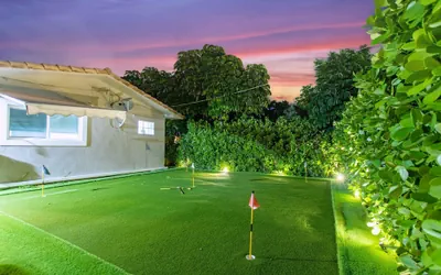 Photo 3 - Joyfull Villa Crazy Bkyd w Pool Arg Grill Mini Golf