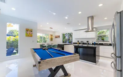 Photo 5 - Chic Villa - 2-story Villa Terrace w Grill Pool
