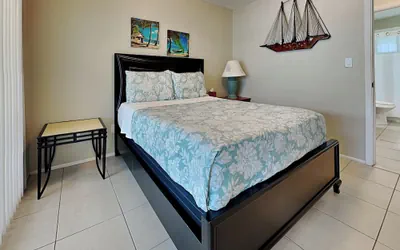 Photo 4 - Shore Haven Unit 5A by Distinctive Beach Rentals