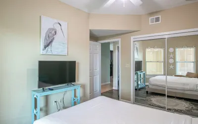 Photo 3 - Legacy II 405