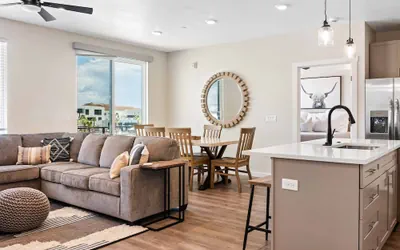 Photo 2 - Lagoon Breeze 2 Bedroom Condo