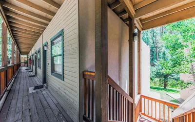 Photo 3 - Hunter's Lodge by Ruidoso Vacation Rentals
