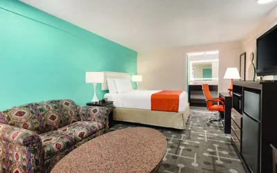 Photo 2 - Dover Inn & Suites