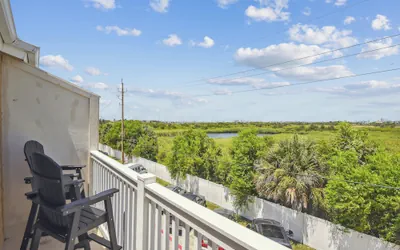 Photo 4 - Bougie Beach Bungalow by Ryson Vacation Rentals
