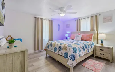 Photo 4 - Paradise Beach House 3 Bedroom Home by Redawning
