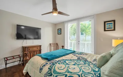 Photo 4 - Mojito Breeze Getaway 4 Bedroom Home by Redawning