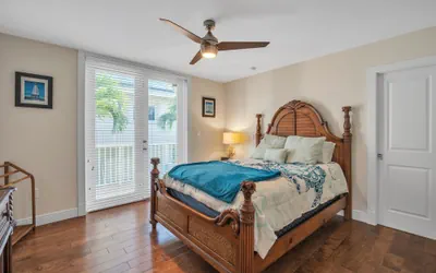 Photo 3 - Mojito Breeze Getaway 4 Bedroom Home by Redawning