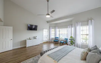 Photo 4 - Gilbert Willow Tree 4 Bedroom Home by Redawning
