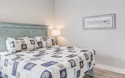 Photo 5 - Under The Sea Sp107 4 Bedroom Home by RedAwning
