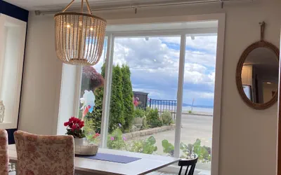 Photo 5 - 2BR 2BA Alki Beach Waterfront Retreat Extended Stay