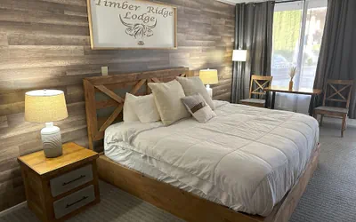 Photo 4 - Timber Ridge Lodge - Walking Distance from Downtown Gatlinburg