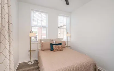 Photo 3 - Covington Charm Suites