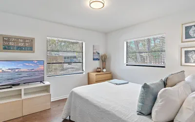 Photo 4 - Siesta Key Sanctuary 3 Bedroom Home by RedAwning