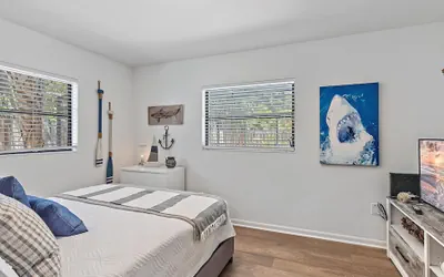 Photo 5 - Siesta Key Sanctuary 3 Bedroom Home by RedAwning