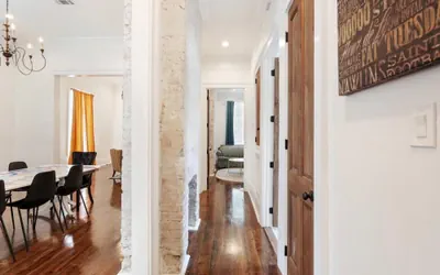 Photo 2 - Big Easy Suite on Josephine Street w Pool