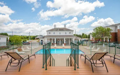 Photo 4 - Charming 2BD Home Away From Home