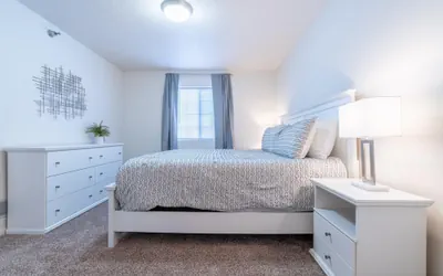 Photo 3 - Swimming Pool King Bed More