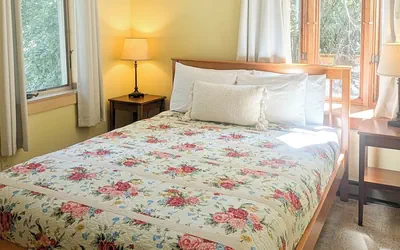 Photo 3 - 3Bedroom2Bath CarriageHouse Pet Friendly