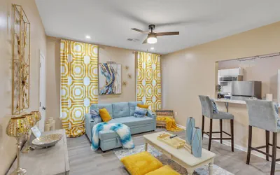 Photo 2 - Midtown Marvel - 1br Oasis By Overton Park 1 Bedroom Apts by Redawning