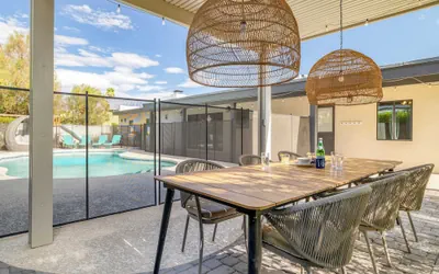 Photo 4 - White Agate by Avantstay Pool + Spa + Putting Green Playground + Outdoor Dining Minutes to Kierland