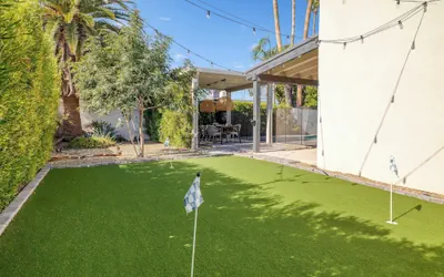 Photo 5 - White Agate by Avantstay Pool + Spa + Putting Green Playground + Outdoor Dining Minutes to Kierland