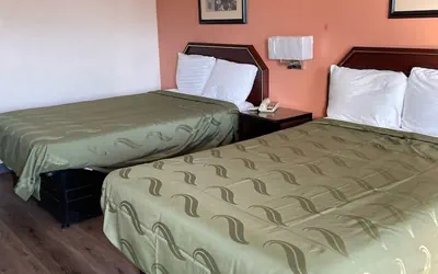 Photo 5 - Express Inn -Rahway
