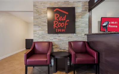 Photo 4 - Red Roof Inn Madisonville
