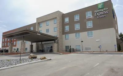 Photo 2 - Holiday Inn Express & Suites Mansfield – Ontario by IHG