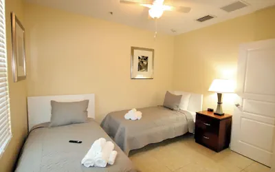 Photo 5 - John's Pass Hotel