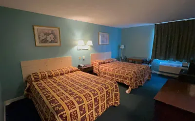 Photo 4 - Economy Inn of Greenville, NC