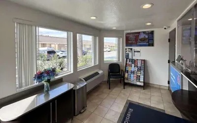 Photo 2 - Studio 6 Suites - Riverside, Ca
