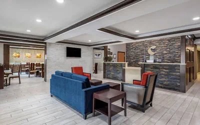 Photo 4 - Comfort Inn & Suites North Little Rock JFK Blvd
