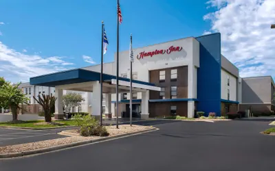 Photo 2 - Hampton Inn Charlotte/Monroe