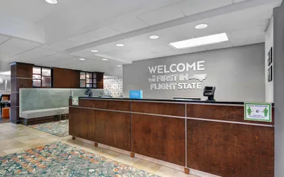 Photo 4 - Hampton Inn Charlotte/Monroe