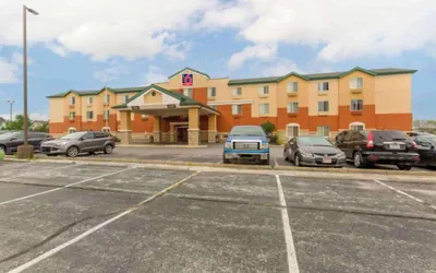 Photo 2 - Studio 6 Extended Stay Findlay Tiffin Avenue OH