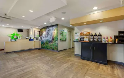Photo 3 - Extended Stay America Suites Chantilly Dulles