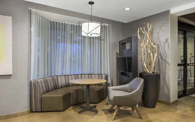 Photo 4 - Courtyard by Marriott Lynchburg