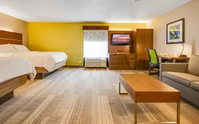 Photo 4 - Holiday Inn Express Dublin by IHG