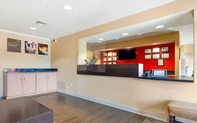 Photo 4 - Extended Stay America Select Suites - Madison - Old Sauk Rd.