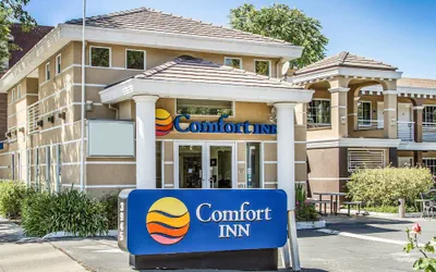 Photo 2 - Comfort Inn Palo Alto