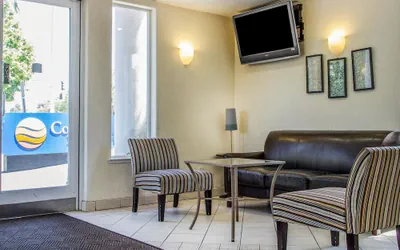 Photo 3 - Comfort Inn Palo Alto
