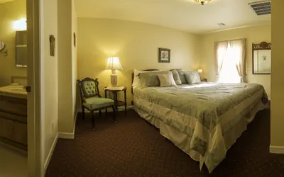 Photo 5 - Historic Cary House Hotel