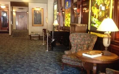 Photo 3 - Historic Cary House Hotel